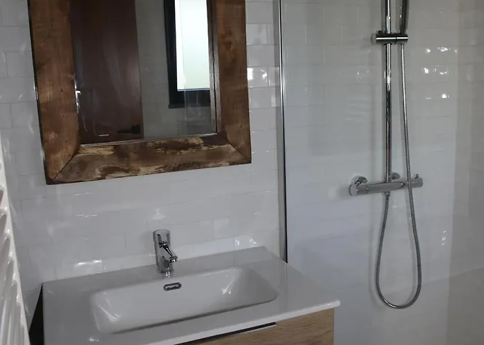 Casa Da Teresinha مزرعة للإقامة براغانسا